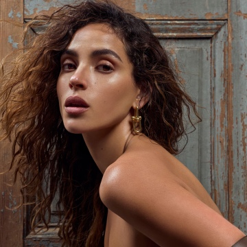 Adria Arjona