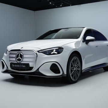 Mercedes-Benz C 400, Luxury EV, 2026, Electric cars, AMG line, 5K