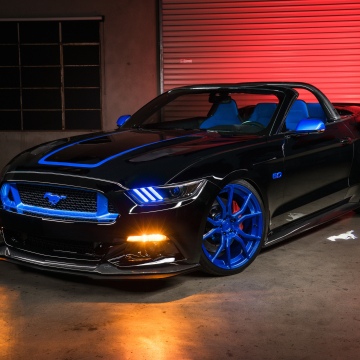 Ford Mustang GT Convertible, Blue and Black, 5K