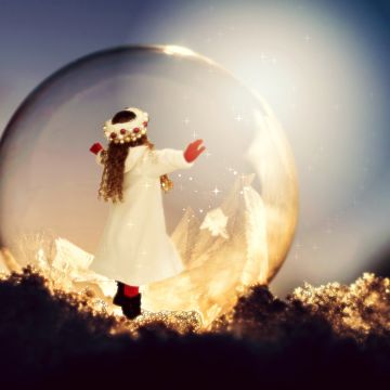 Baby girl, Child, Soap Bubble, Frozen bubble, Sunlight, Christmas, Winter, Bokeh, Xmas, Surreal, Cute Girl, 5K