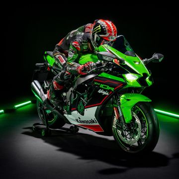 Kawasaki Ninja ZX-10R, AMOLED, Sports bikes, Black background, Biker, 2021