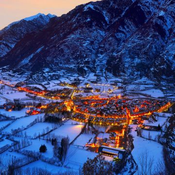 Spanish village, Benasque, Town, Winter, Pyrenees, Mountains, Night, Snow covered, 5K, 8K