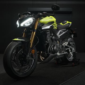 Triumph Street Triple 765 Moto2 Edition, 2022, Dark background