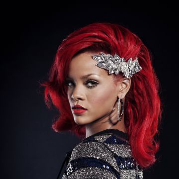 Rihanna, Dark background