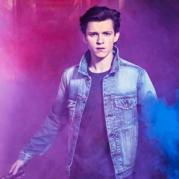 Tom Holland, Colorful smoke, English actor