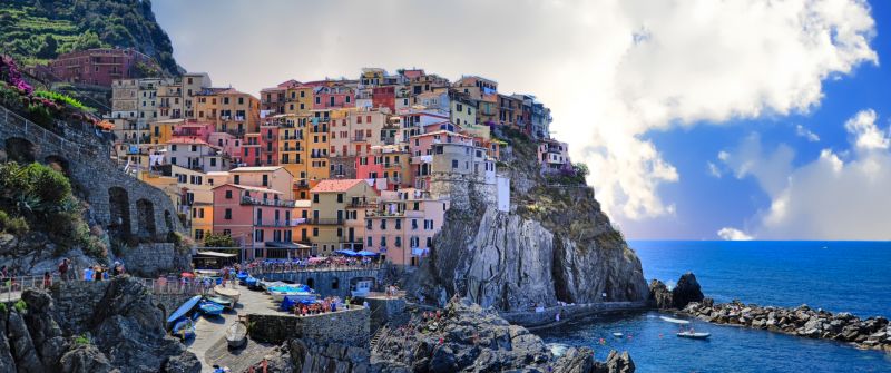 Manarola, Cinque Terre, Ligurian Sea, Italy, Daytime