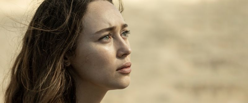 Alycia Debnam-Carey as Alicia Clark, 5K, Fear the Walking Dead