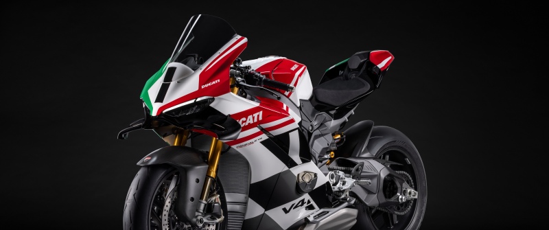 Ducati Panigale V4 Tricolore, 2025, Sports bikes, 5K, 8K, Dark background