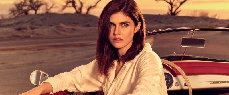 Alexandra Daddario, Retro style, Vintage car, Classic cars, Golden hour, Desert, Fashion