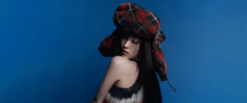 Annie, ALLDAY PROJECT, South Korean Singer, 5K, 8K, Blue background