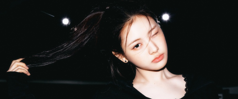 Yihyun (Baby DONT Cry), 5K, Dark background, South Korean Singer