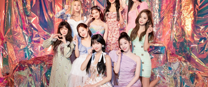TWICE, Nayeon, Jeongyeon, Momo, Sana, Jihyo, Mina, Dahyun, Chaeyoung, Tzuyu