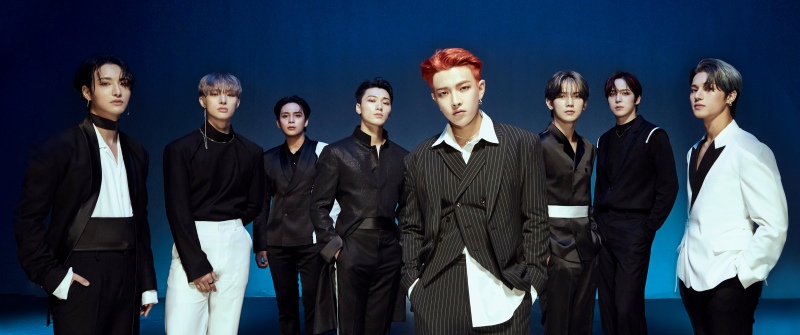 ATEEZ, Zero: Fever, Hongjoong, Seonghwa, Yunho, Yeosang, San (ATEEZ), Mingi, Wooyoung, Jongho, Dark blue