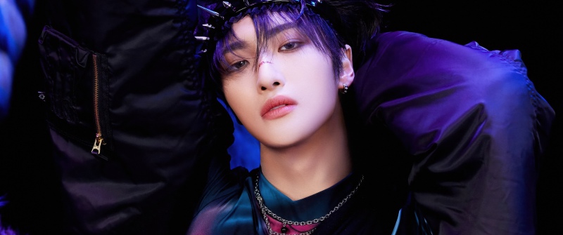 Seonghwa, Neon, ATEEZ, K-pop idol, Purple aesthetic, Edgy
