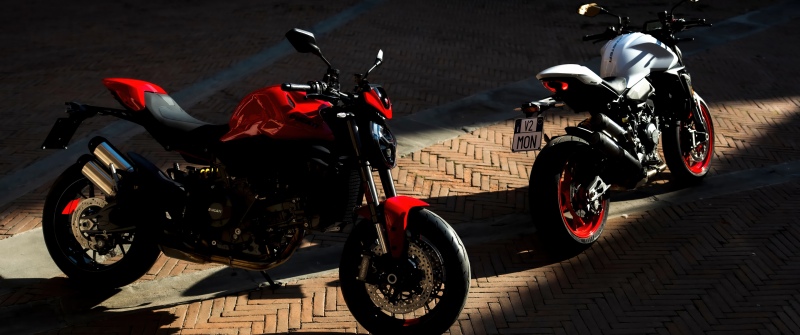 Ducati Monster V2, Sports bikes, 2026, 5K