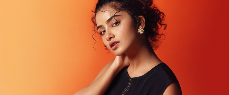 Anupama Parameswaran, 8K, Orange background, Indian actress, 5K