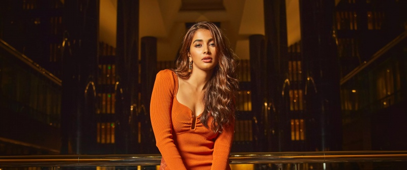 Pooja Hegde, Vertical, Portrait, Indian actress