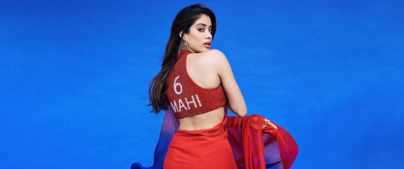 Janhvi Kapoor, Red saree, 5K