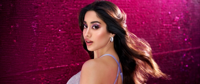 Janhvi Kapoor, Pink background, 5K