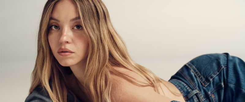 Sydney Sweeney, Canadian Tuxedo, 12K, Jeans, 5K, 8K