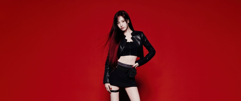 Bang Bang - Liz, IVE (K-pop), Red background, 5K, Liz (IVE), Black dress