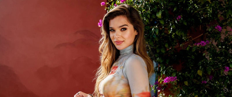 Hailee Steinfeld, Cocktail, 5K, Beautiful actress