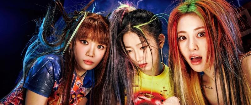 Le Sserafim CRAZY, 5K, Pop album, Vibrant