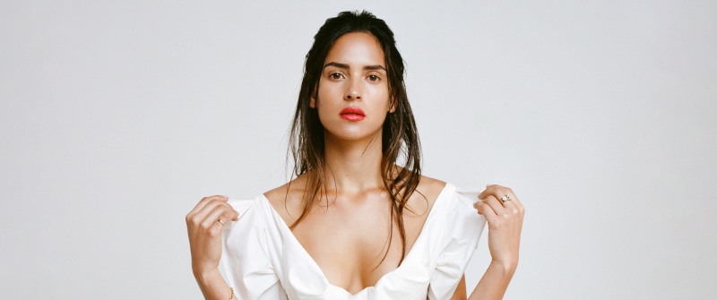 Adria Arjona, White aesthetic