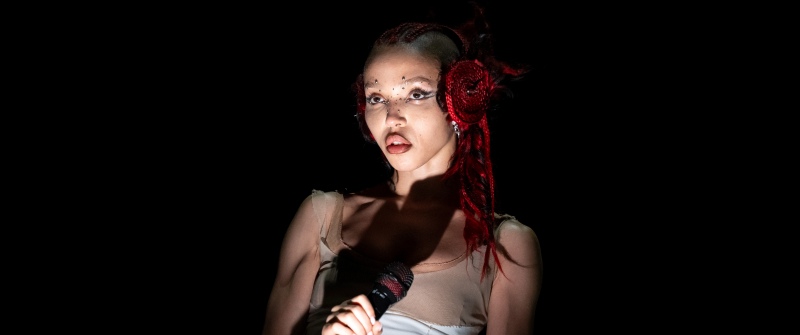 FKA twigs, Live concert, 5K, 8K, Black background