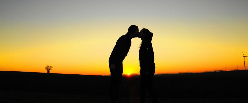 Kissing couple, Silhouette, Romantic, Evening sky, Sunset Orange, Clear sky, Horizon, Together, Lovers, 5K