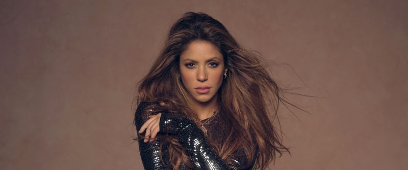 Shakira, ELLE, Colombian singer
