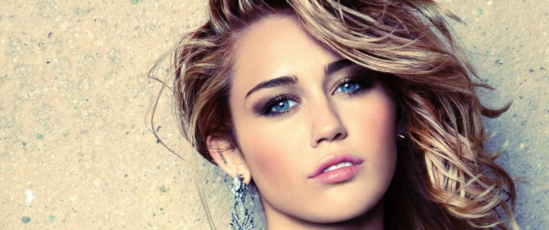 Miley Cyrus, American singer, Photoshoot