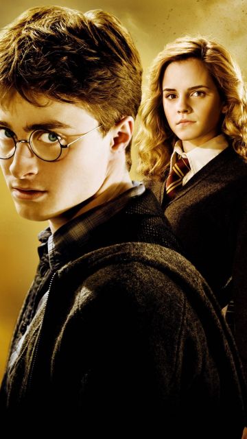 Harry Potter and the Half-Blood Prince, Daniel Radcliffe as Harry Potter, Emma Watson as Hermione Granger, Ron Weasley