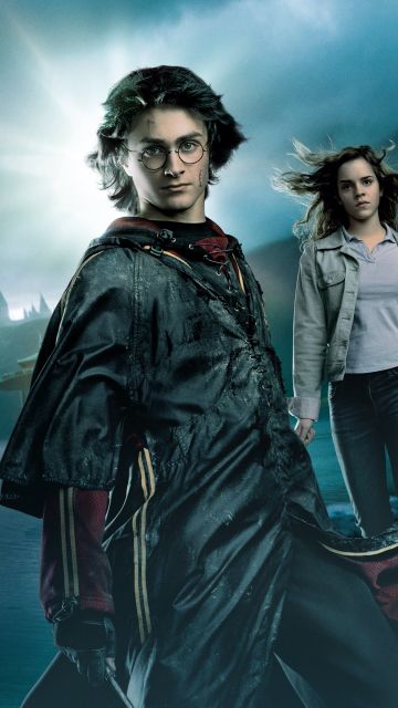 Harry Potter and the Goblet of Fire, Ron Weasley, Emma Watson as Hermione Granger, Daniel Radcliffe as Harry Potter