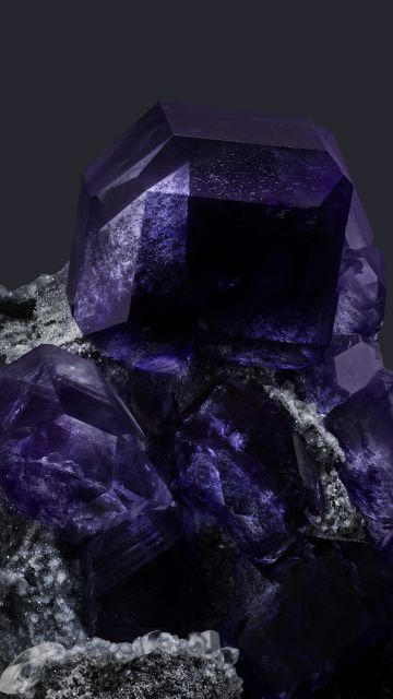 Sapphire, Fluorite Crystal, Fractal, Gemstone, Google Pixel 8 Pro, 5K, Dark theme