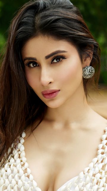 Mouni Roy, Closeup, 5K, 8K, Indian actress, Bollywood actress, Portrait