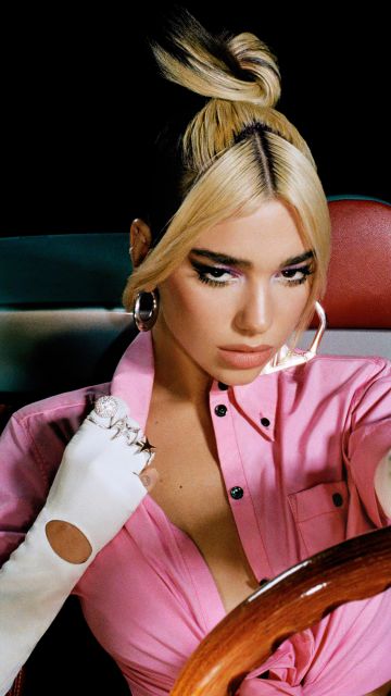 Dua Lipa, Future Nostalgia, Pop album, Albanian singer