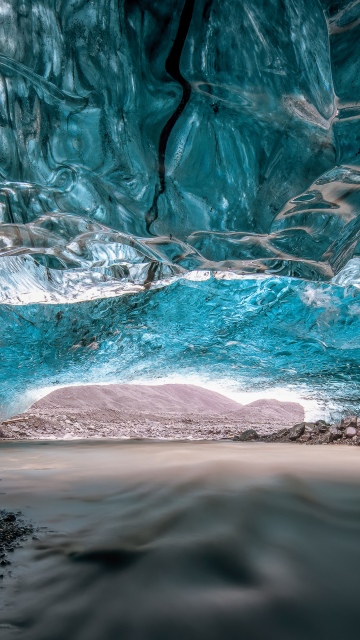 Ice Cave, Heading North, Sapphire cave, Glacier, Iceland, Ultrawide, 5K