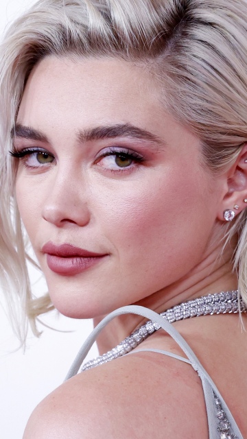 Florence Pugh, Closeup, 5K