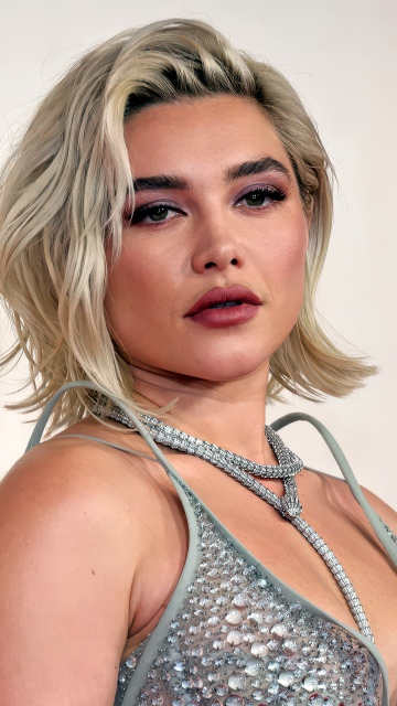 Beautiful actress Florence Pugh, 5K