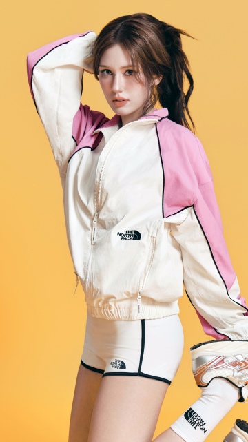 Jeon Somi, The North Face, Yellow background, 5K
