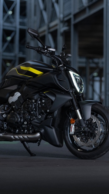 Ducati Diavel V4 Black Roadster, 2025
