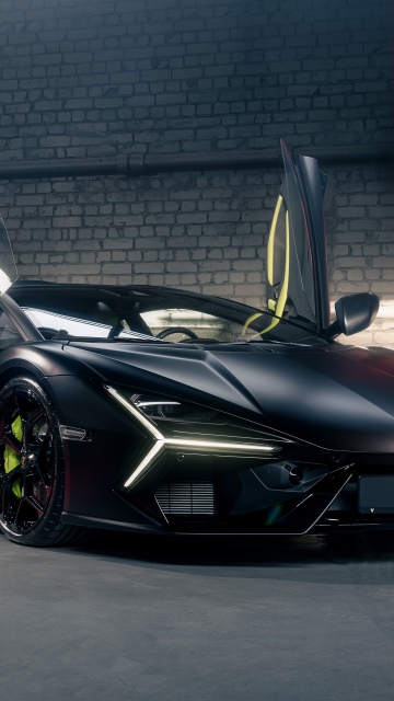 Lamborghini Revuelto, Matte black