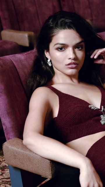 Rachel Zegler, Glamour Magazine