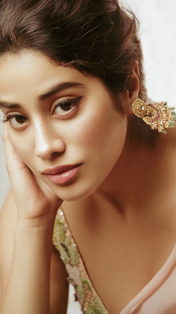 Janhvi Kapoor Saree, 5K wallpaper