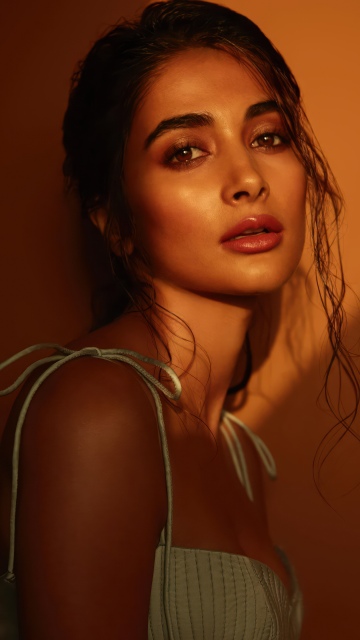 Pooja Hegde, Golden hour