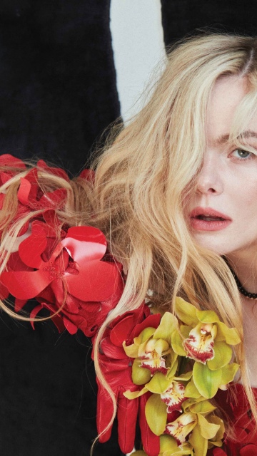 Elle Fanning, Floral dress