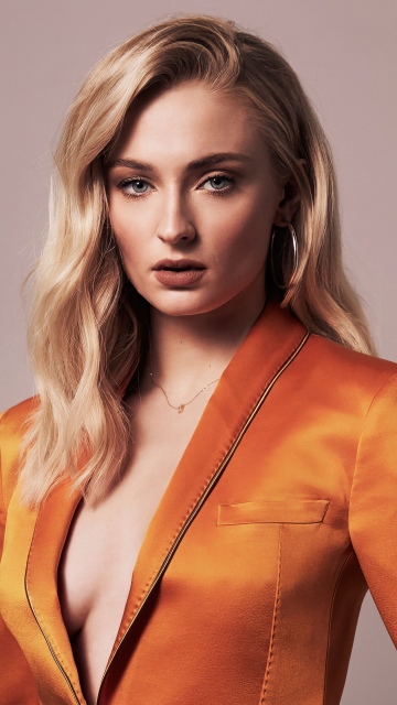 Sophie Turner, 5K