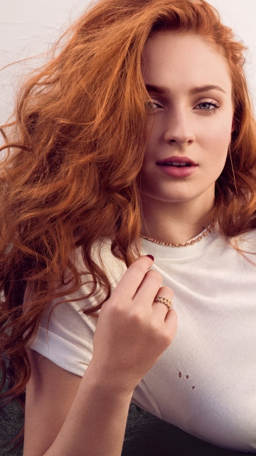 Sophie Turner, Magazine cover