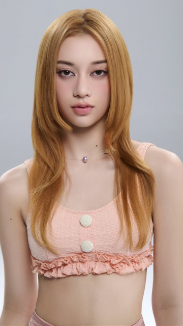 Megan (KATSEYE), SIS (Soft Is Strong)